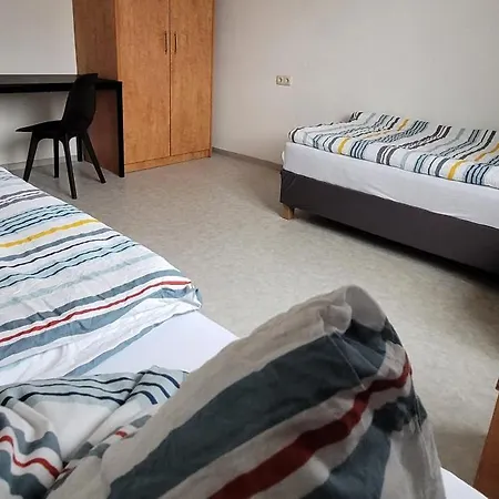 Fuer Monteure In Мерзебург