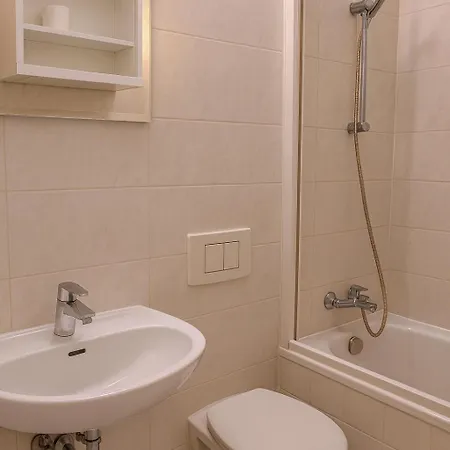 Fuer Monteure In Апартаменты Мерзебург